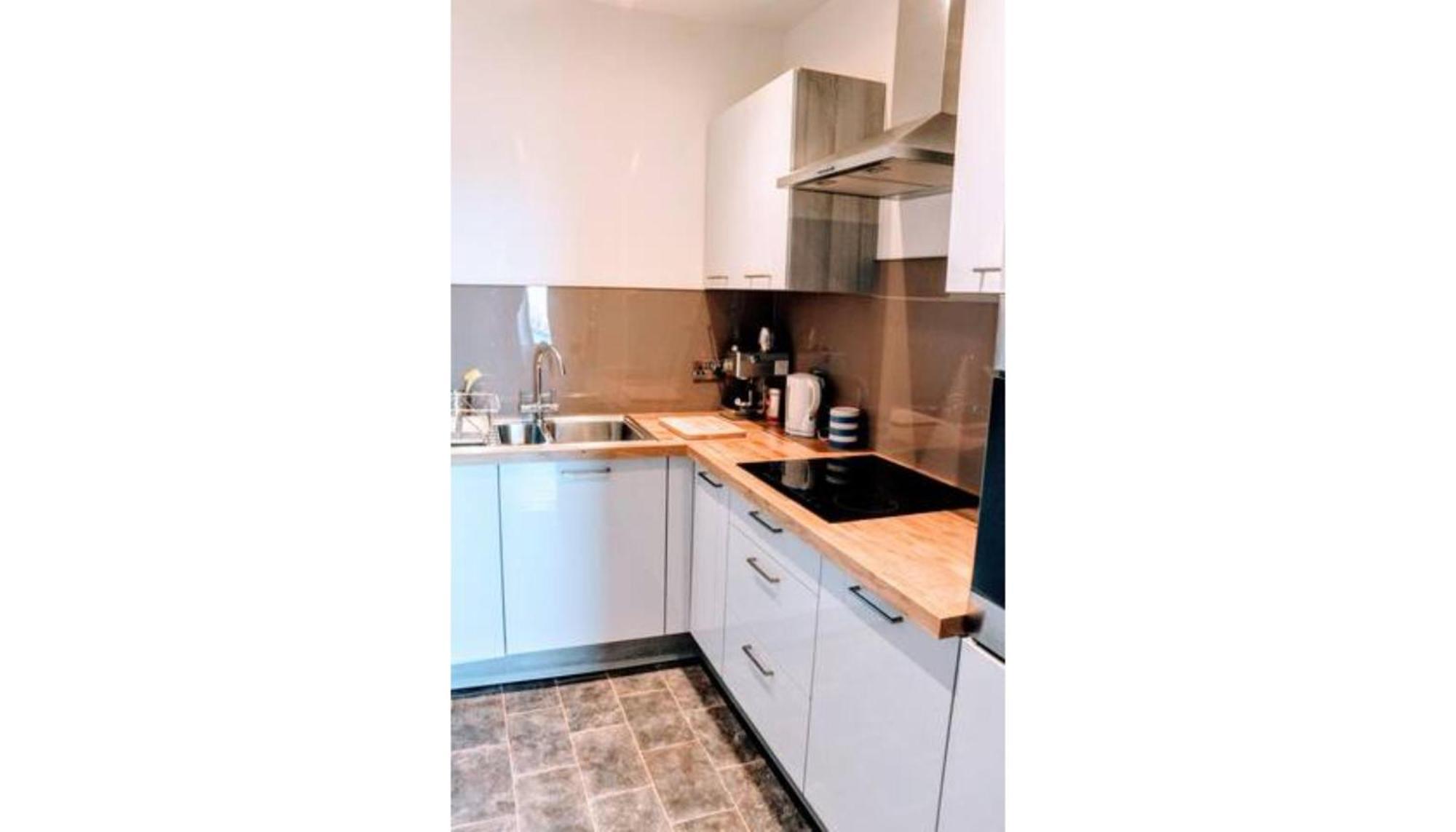 Bright Modern Arthurs Seat 2 Bedroom Apartment Edimburgo Esterno foto